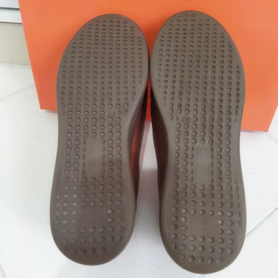 کفش زنانه طبی