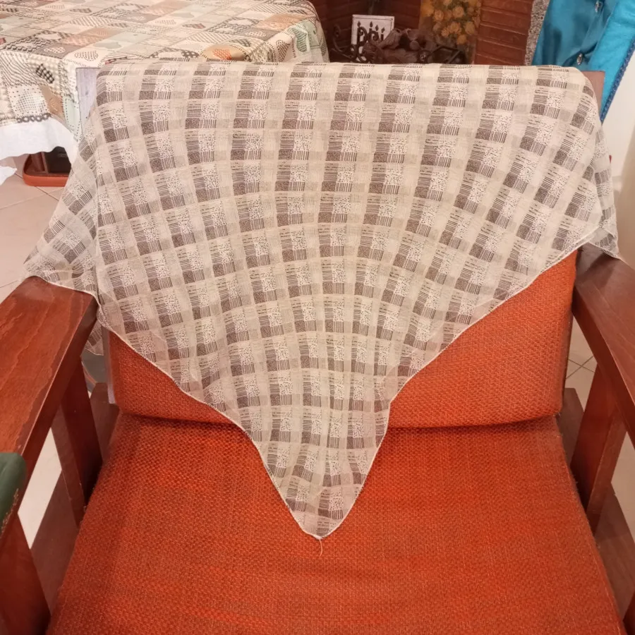 روسری کرم و مشکی ژرژت