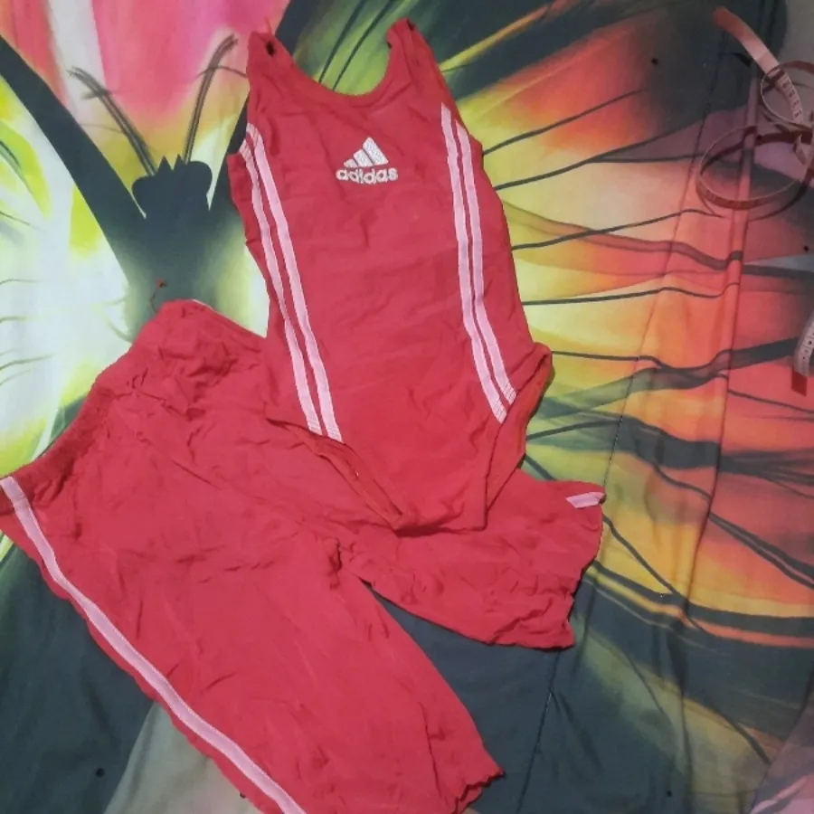 لباس ژیمناستیک