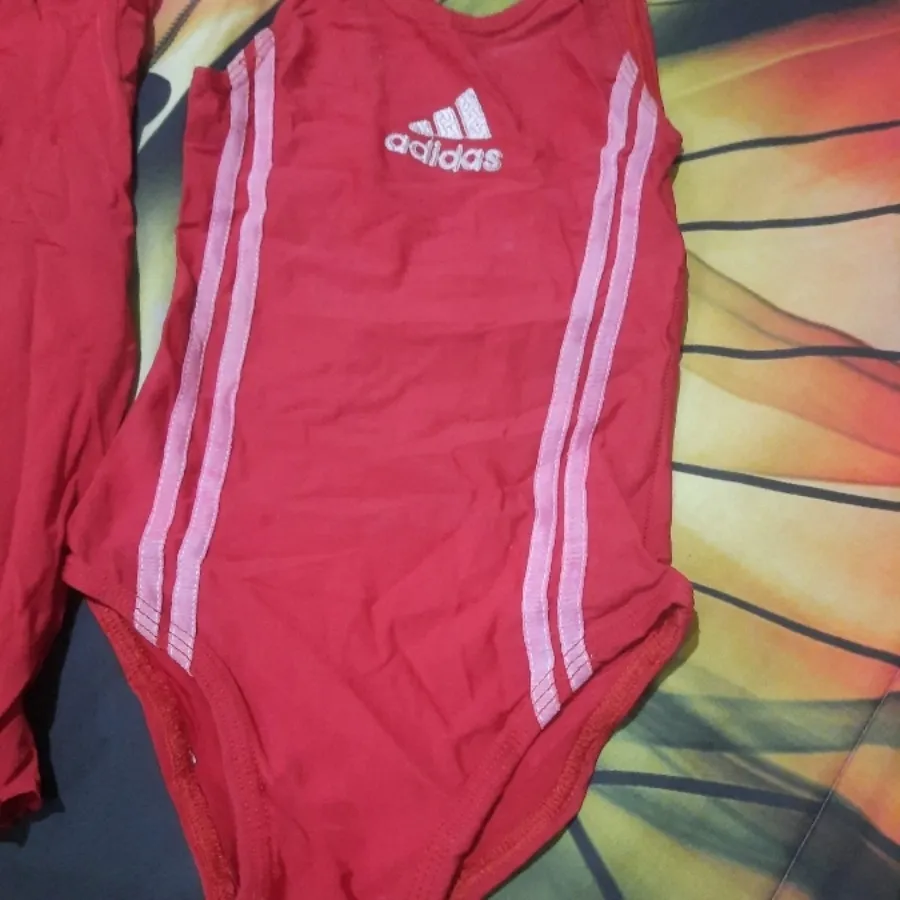 لباس ژیمناستیک