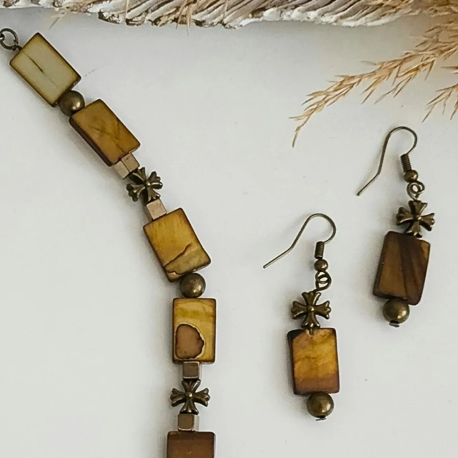 گردنبند صدف با گوشواره