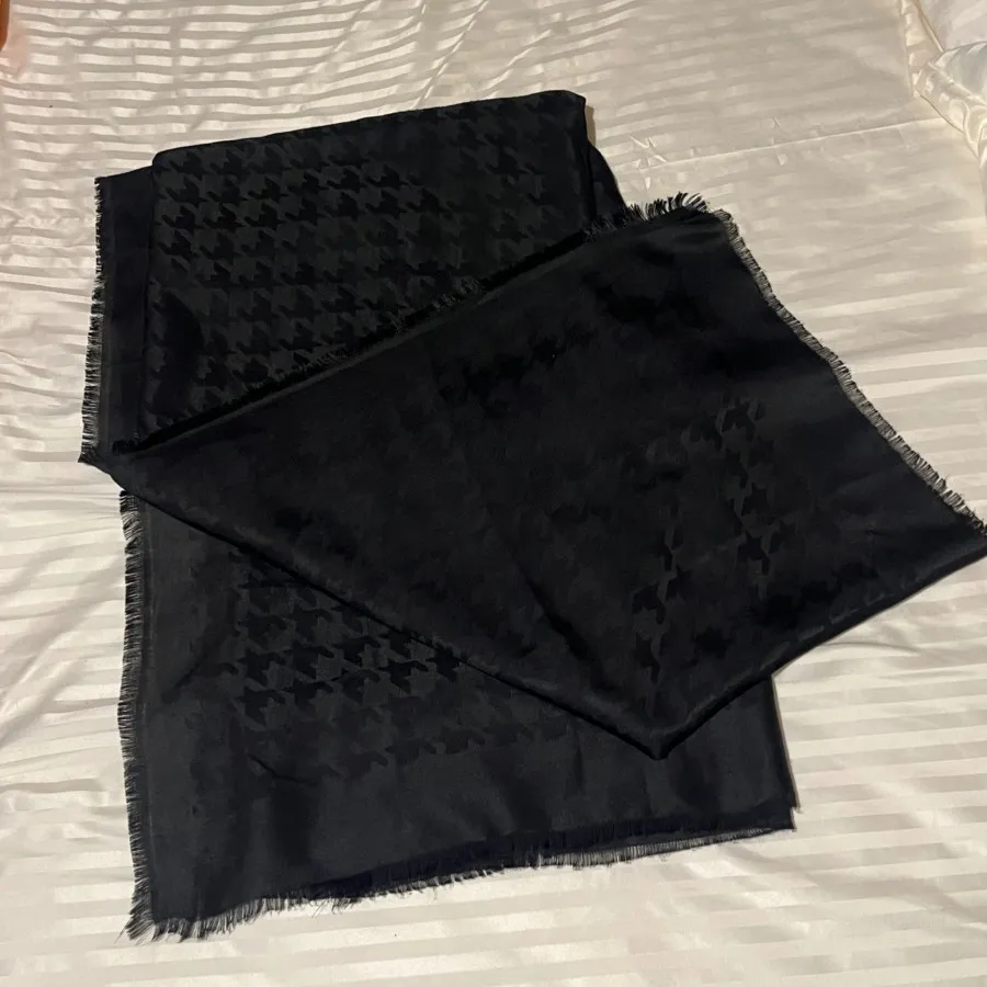 روسری قواره دار مشکی