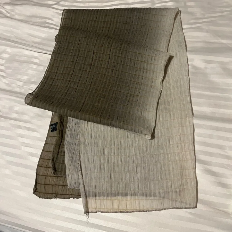 شال سایه روشن پلیسه