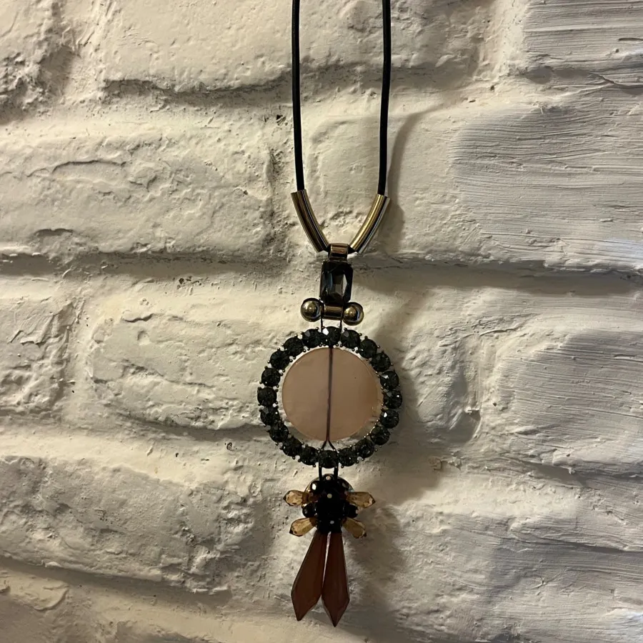 گردنبند سنگ اچ ان ام