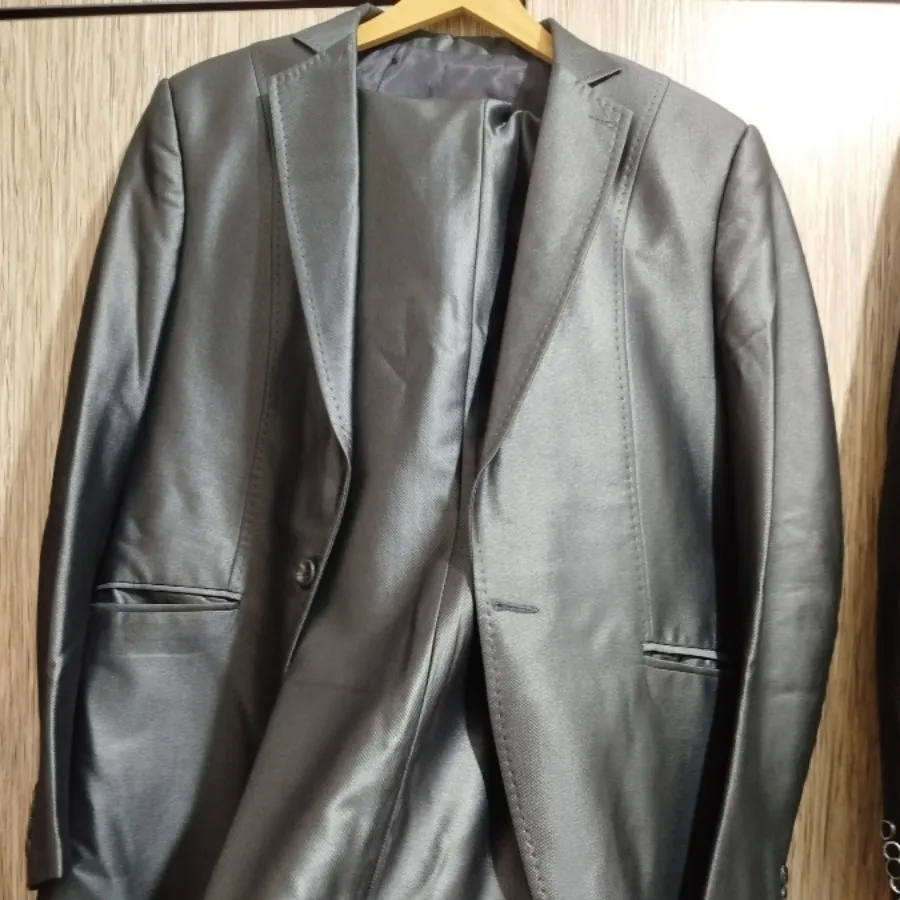 دو دست کت و شلوار