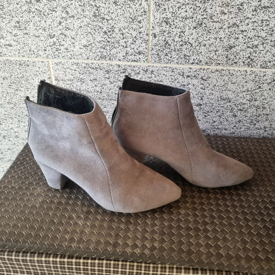 نیم بوت سوییت