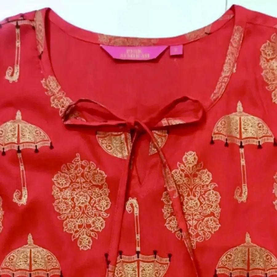 بلوز کاملا نخی