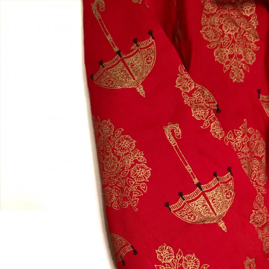 بلوز کاملا نخی