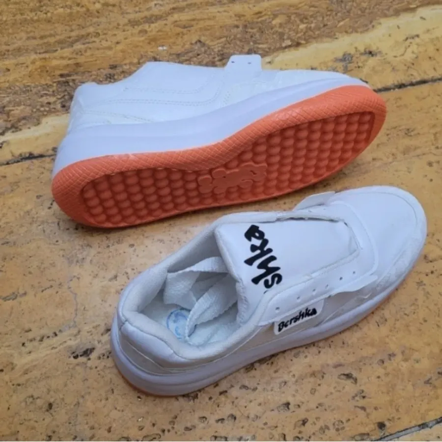 کتانی برشکا