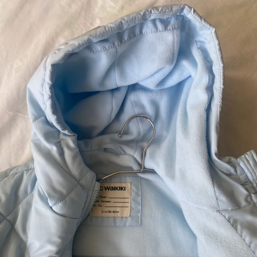 کاپشن LC Waikiki