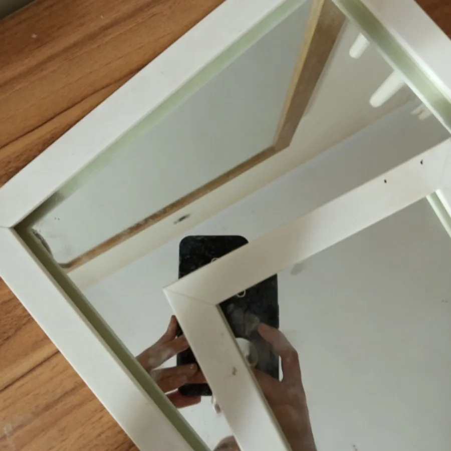 اینه دیواری