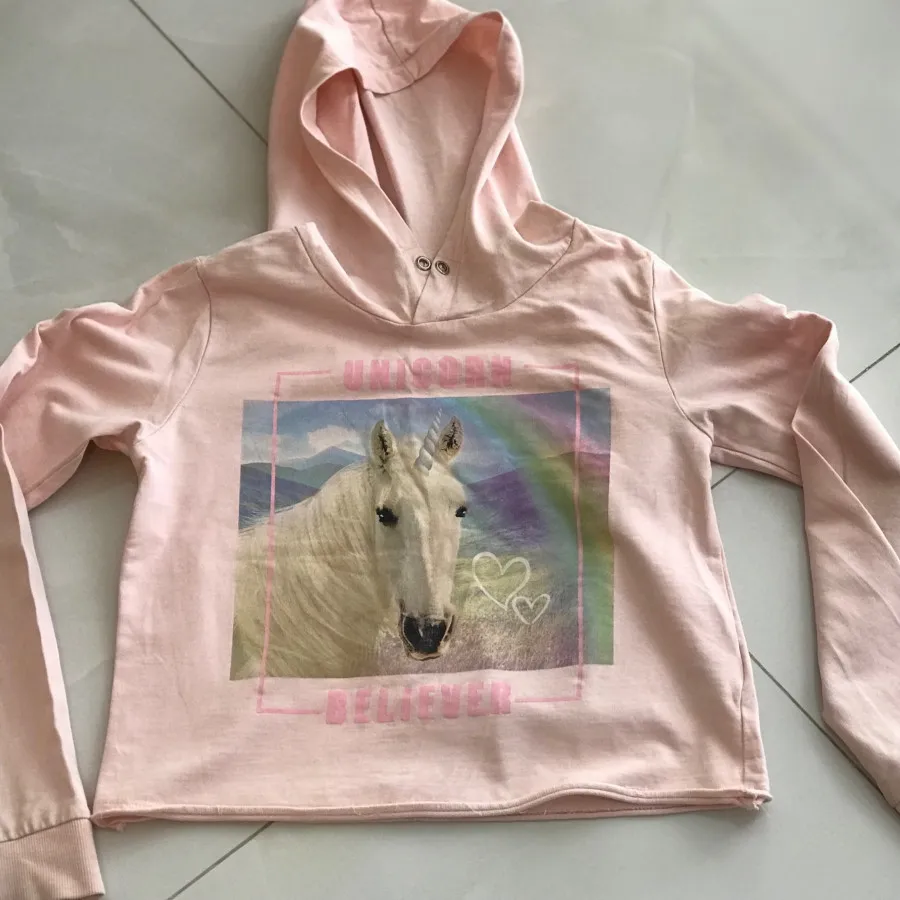 #هودی برند H&M