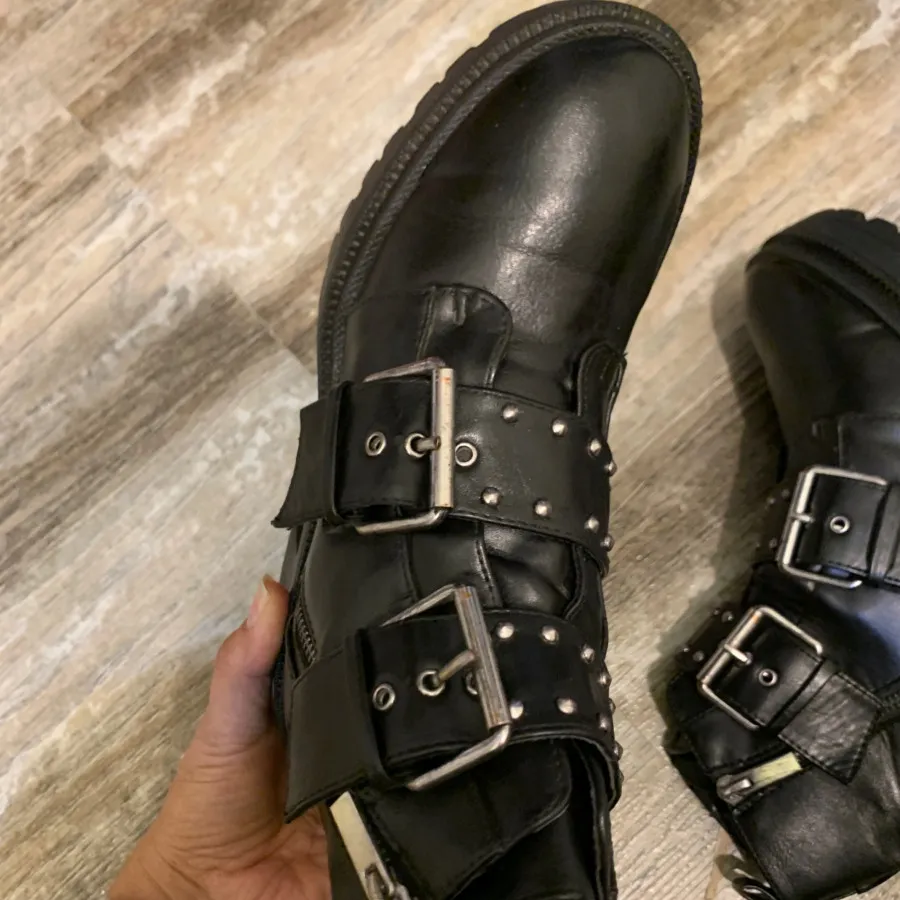 نیم بوت استاردیواریوس