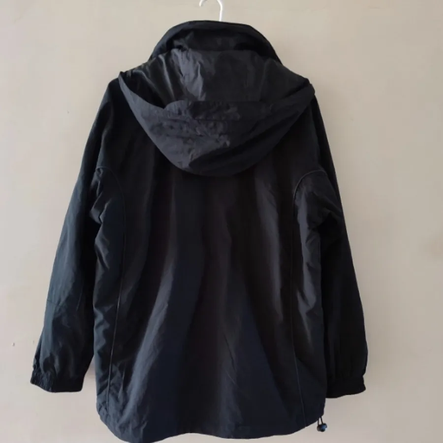 کاپشن بادگیر