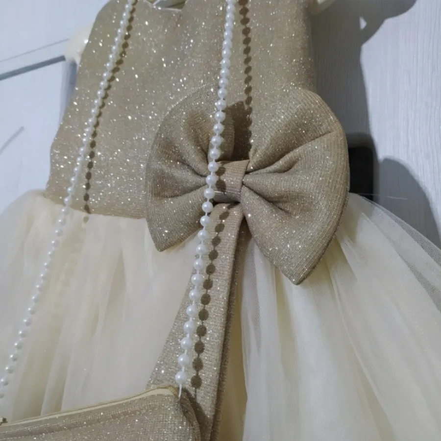 پیراهن دخترانه