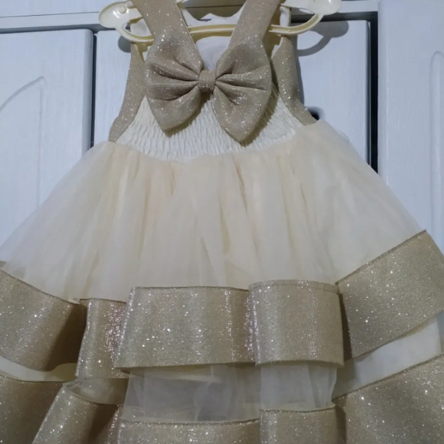 پیراهن دخترانه