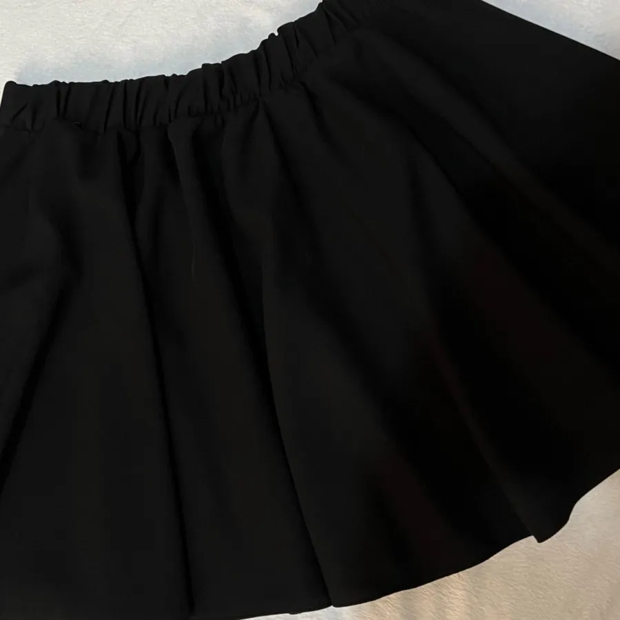 دامن کوتاه کلوش