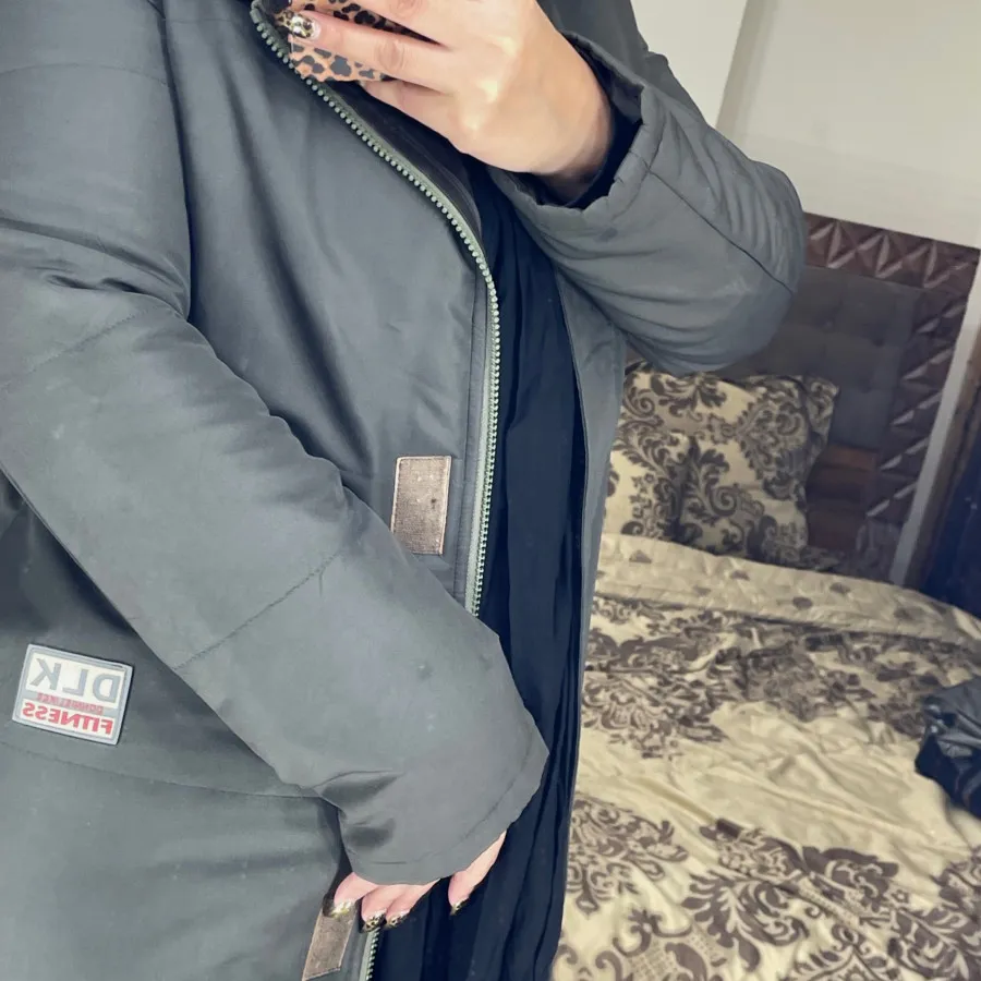 کاپشن بلند کلاه دار