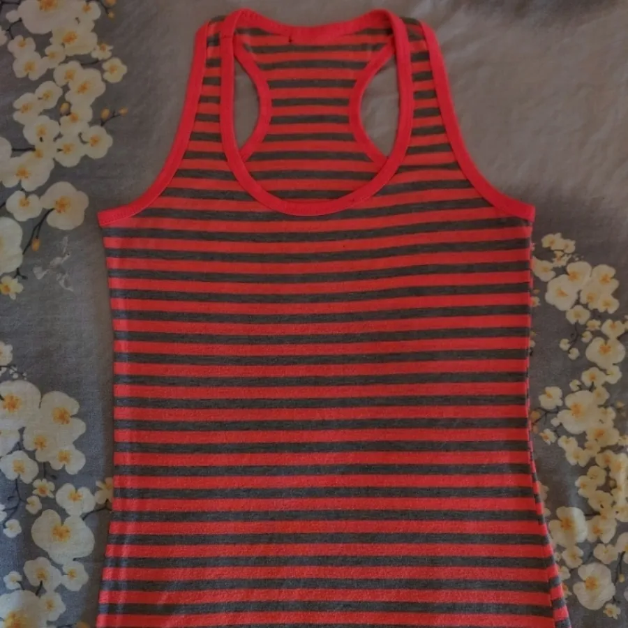 ست تاپ شلوارک ورزشی