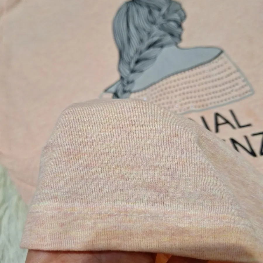 تیشرت دخترونه