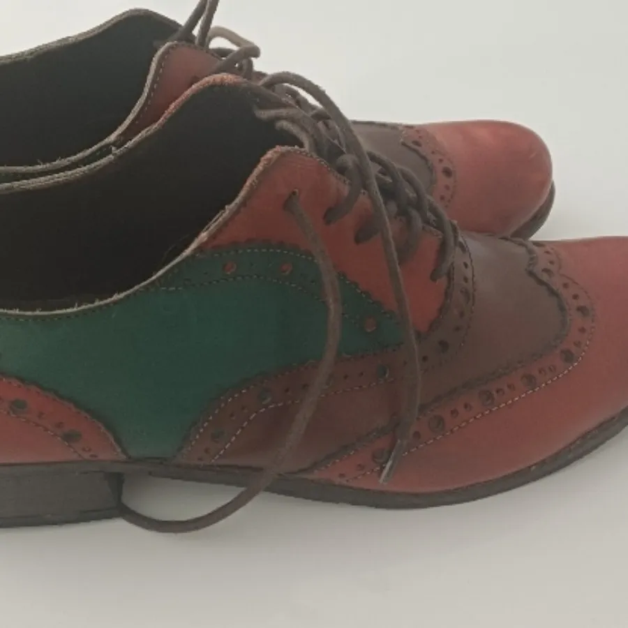 کفش چرم زنانه هشت ترک