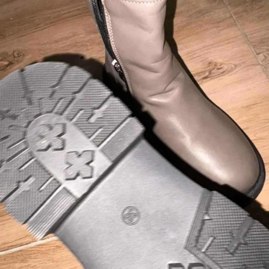 نیم بوت وارداتی