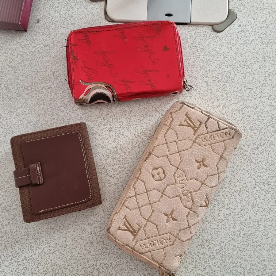 کیف پول زنانه