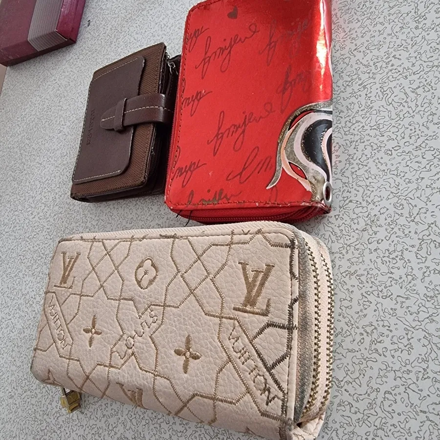 کیف پول زنانه