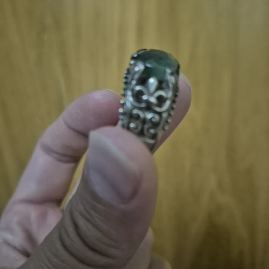 انگشتر نقره 925 سنگ زمرد