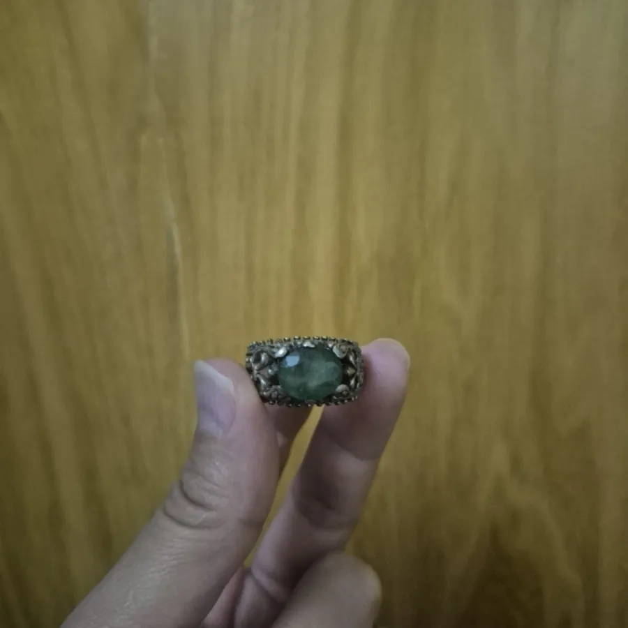 انگشتر نقره 925 سنگ زمرد