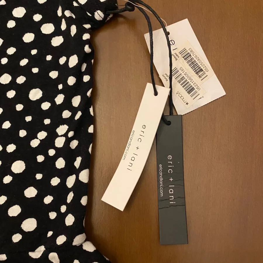 شومیز خال خالی