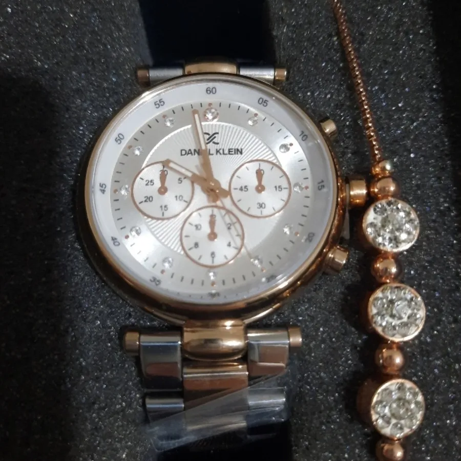 ساعت دنیل کلین