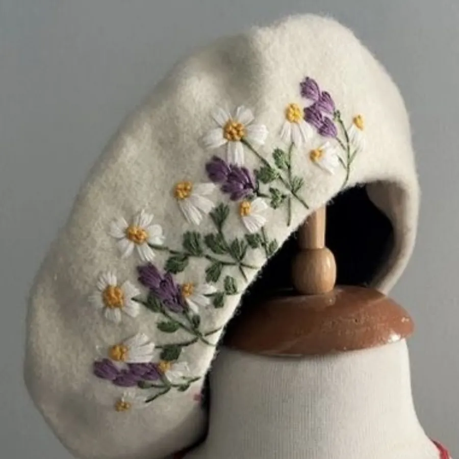 کلاه فرانسوی طرحدار