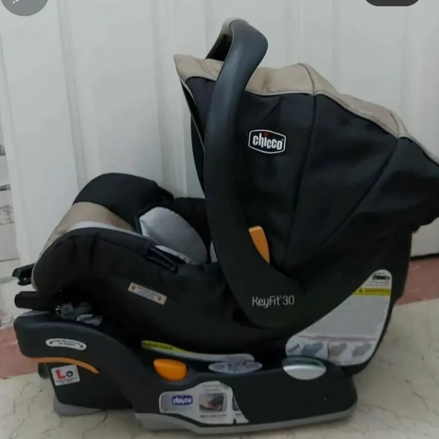 کالسکه و کرییر اصل چیکو