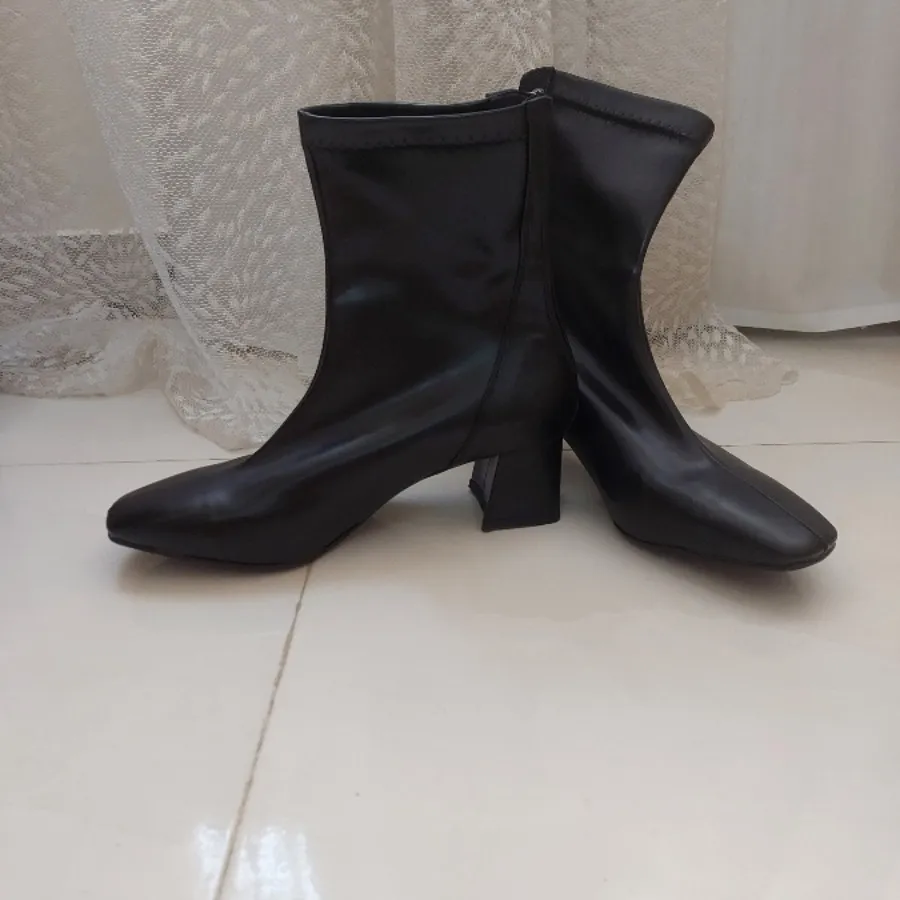 نیم بوت Straswans