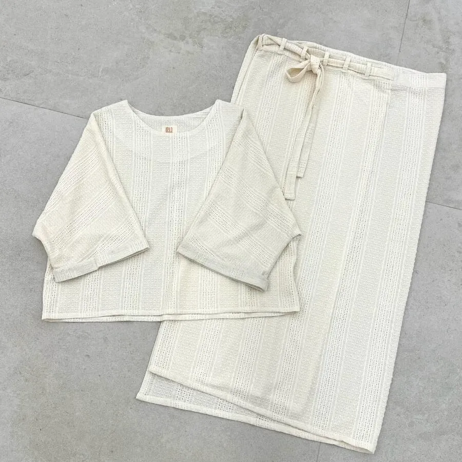 ست کت ودامن شیری روشن