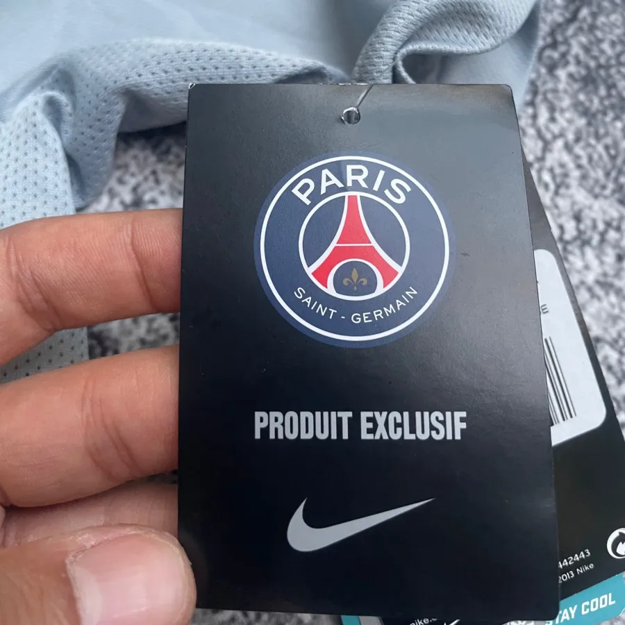 کیت یونی سکس پاریس