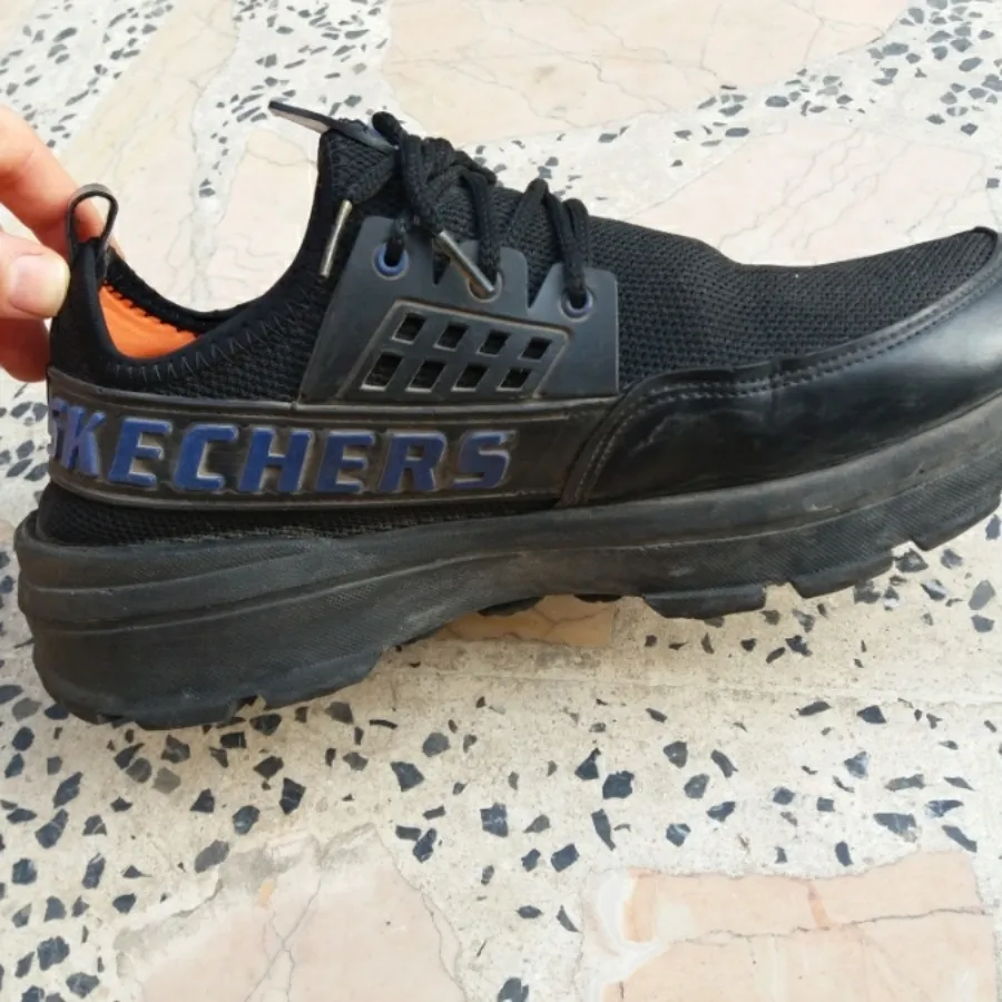 کفش کتونی در حد نو 2