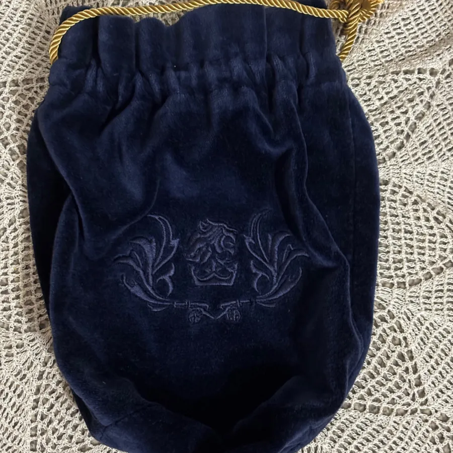 کیف مخمل سکه و جواهرات