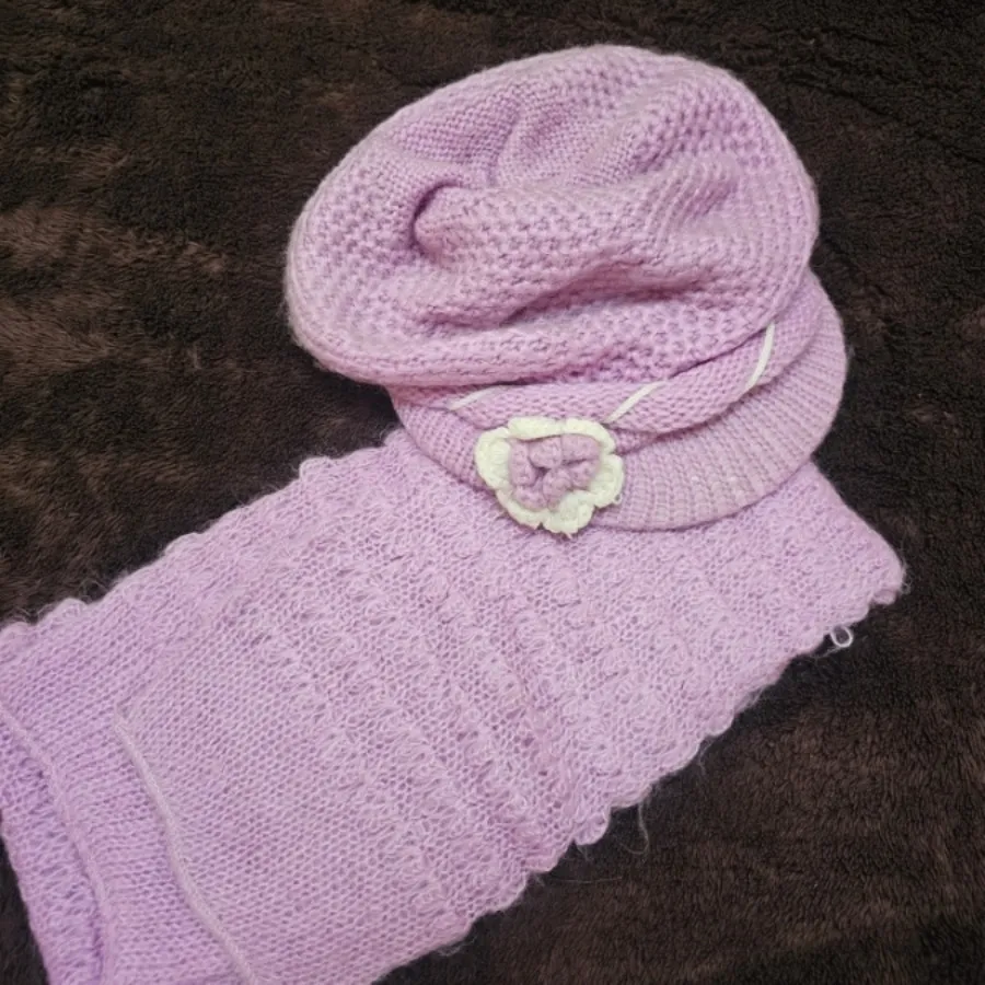 کلاه و شالگردن فرانسوی