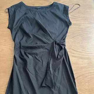 پیراهن مشکی