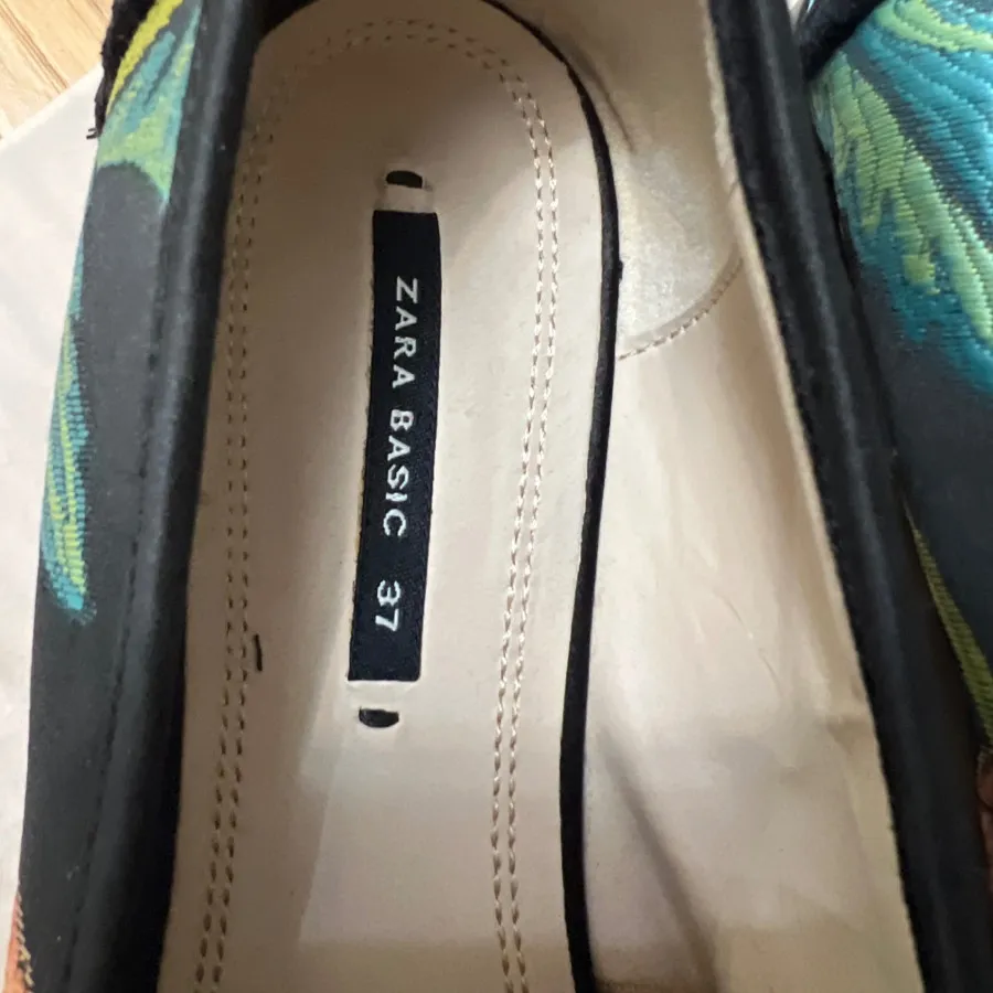 کفش کالج زارا