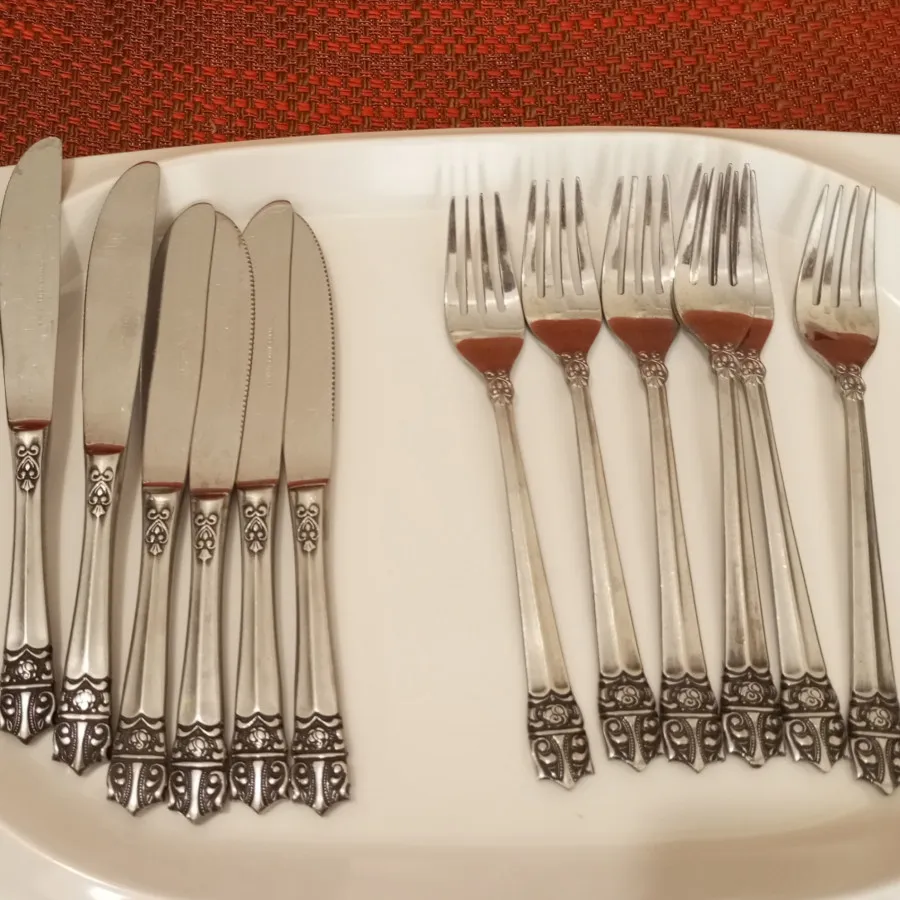 سرویس کارد و چنگال قدیمی