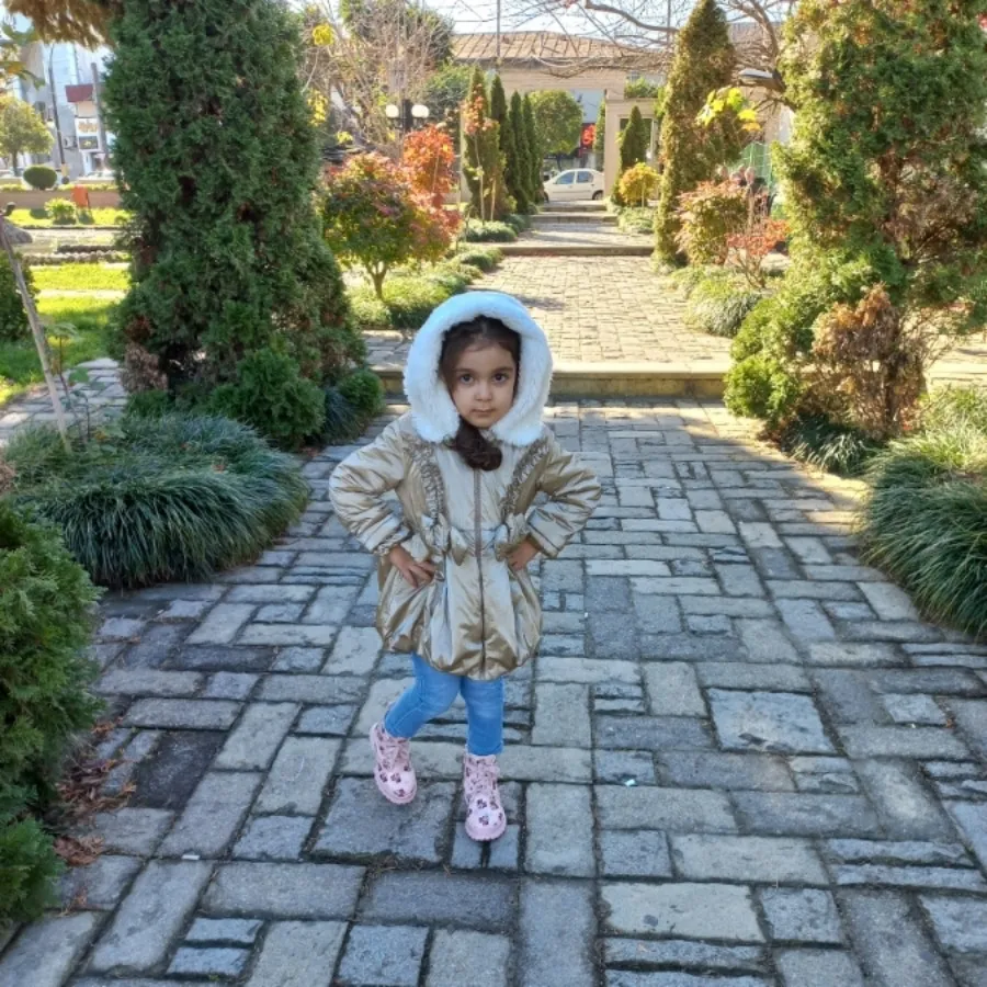 کاپشن عروسکی بچگانه