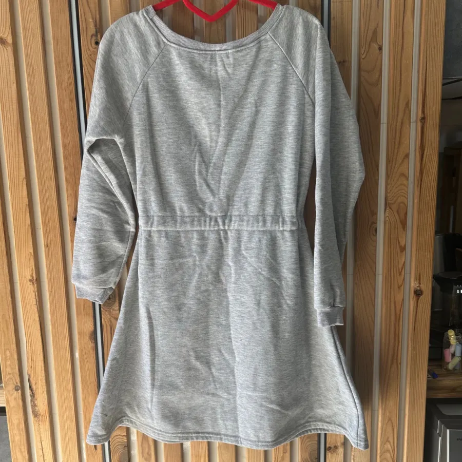 پیراهن تو کرکی دخترونه