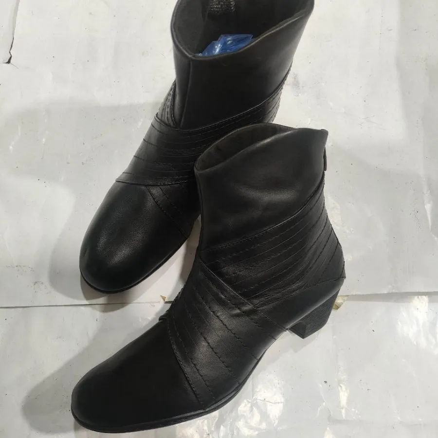 بوت زنانه اورجینال