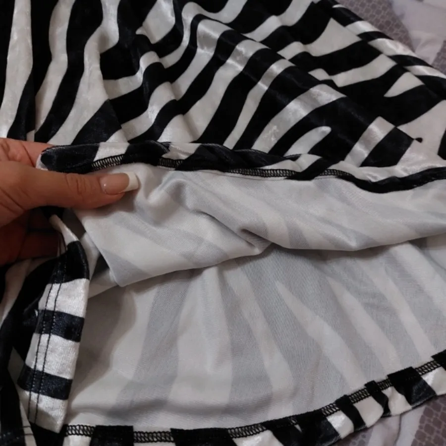 ست کراپ و دامن مخمل