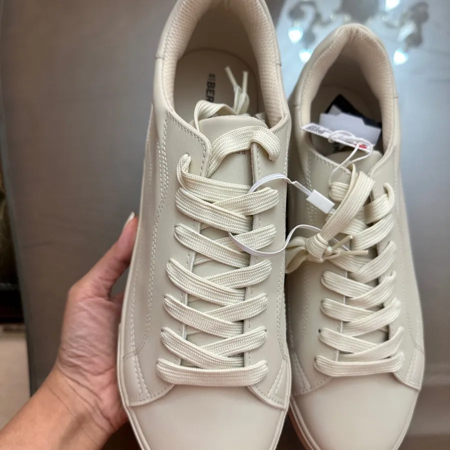 کتونی برشکا کرم