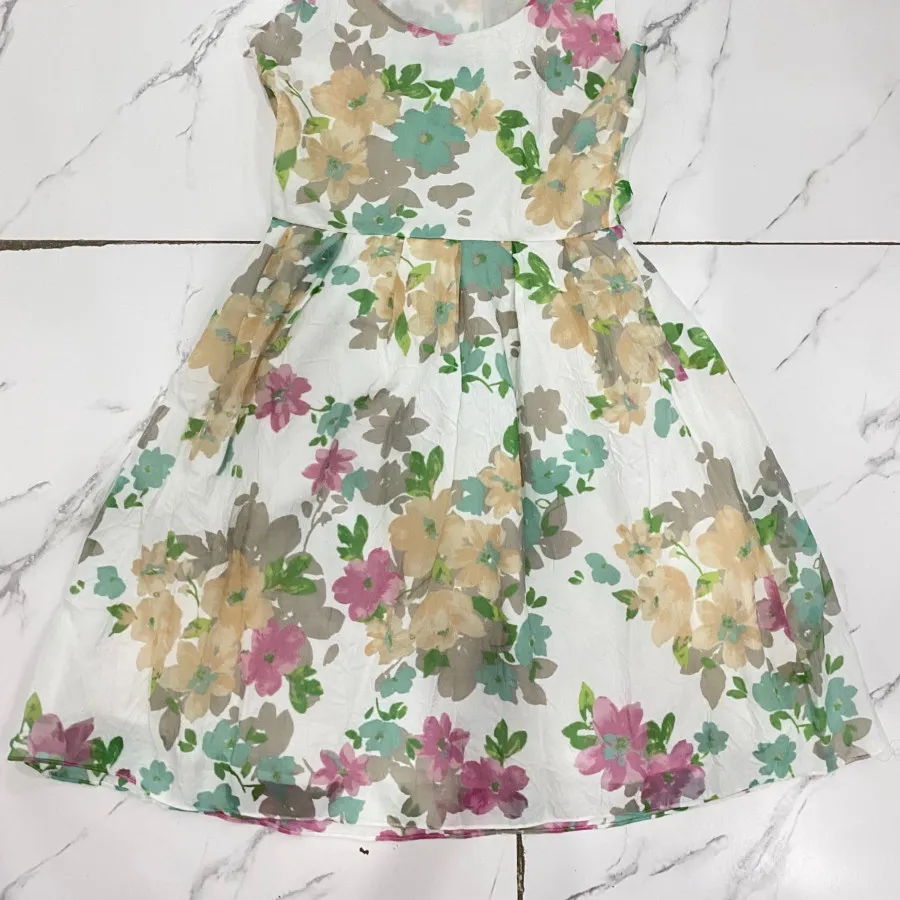 پیراهن زنانه