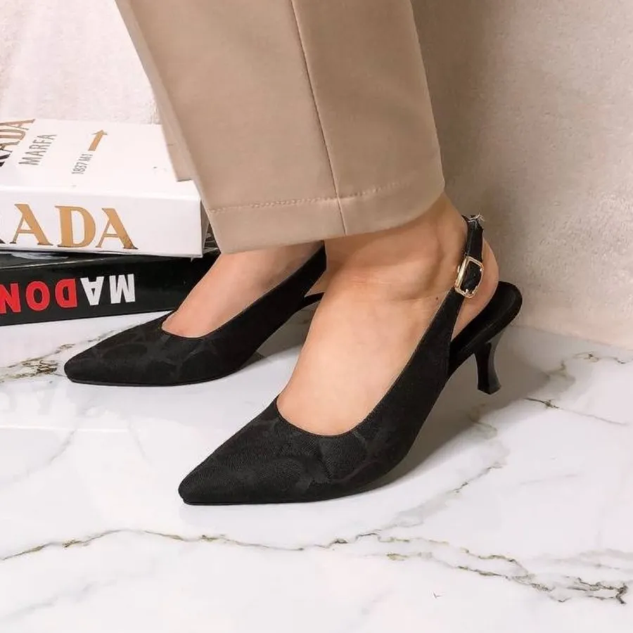 کفش پاشنه کوتاه زنانه